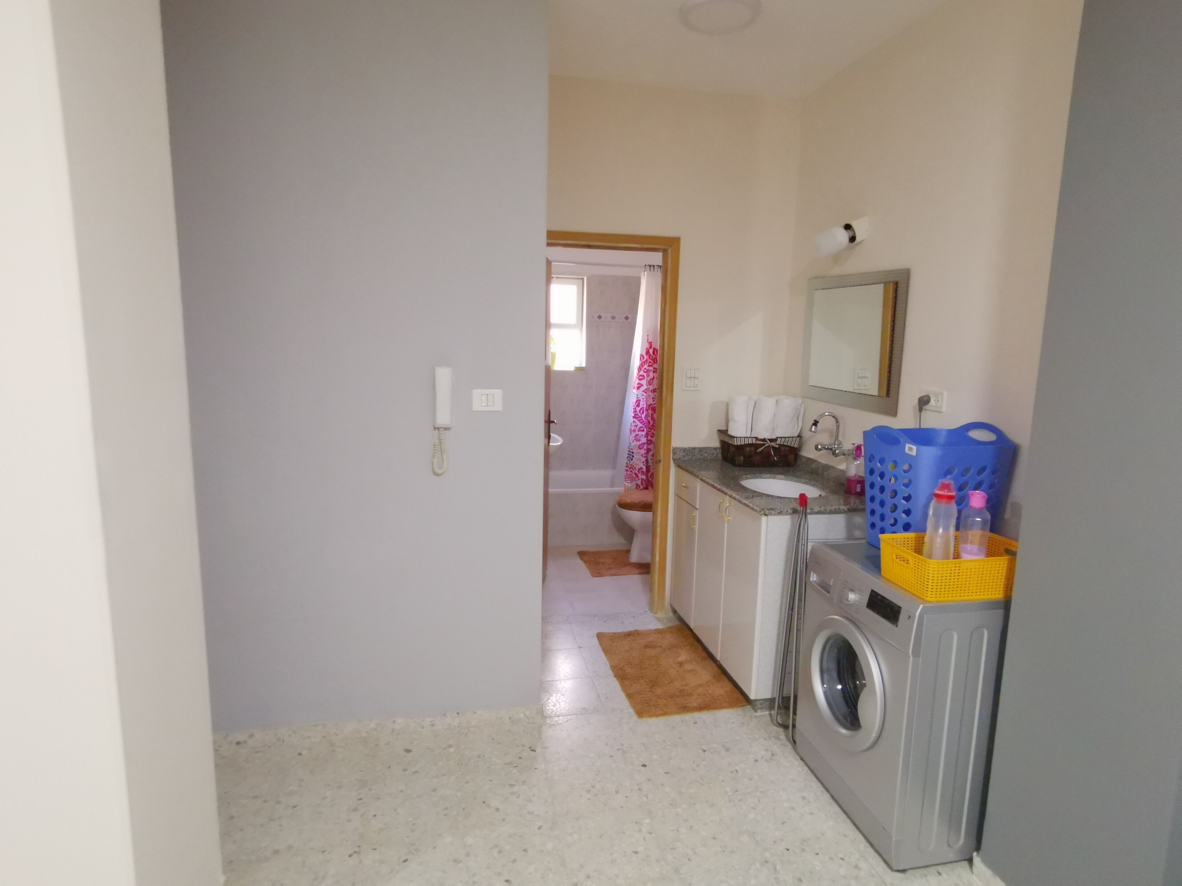 Combined shower/bathtub, hair dryer, towels, soap