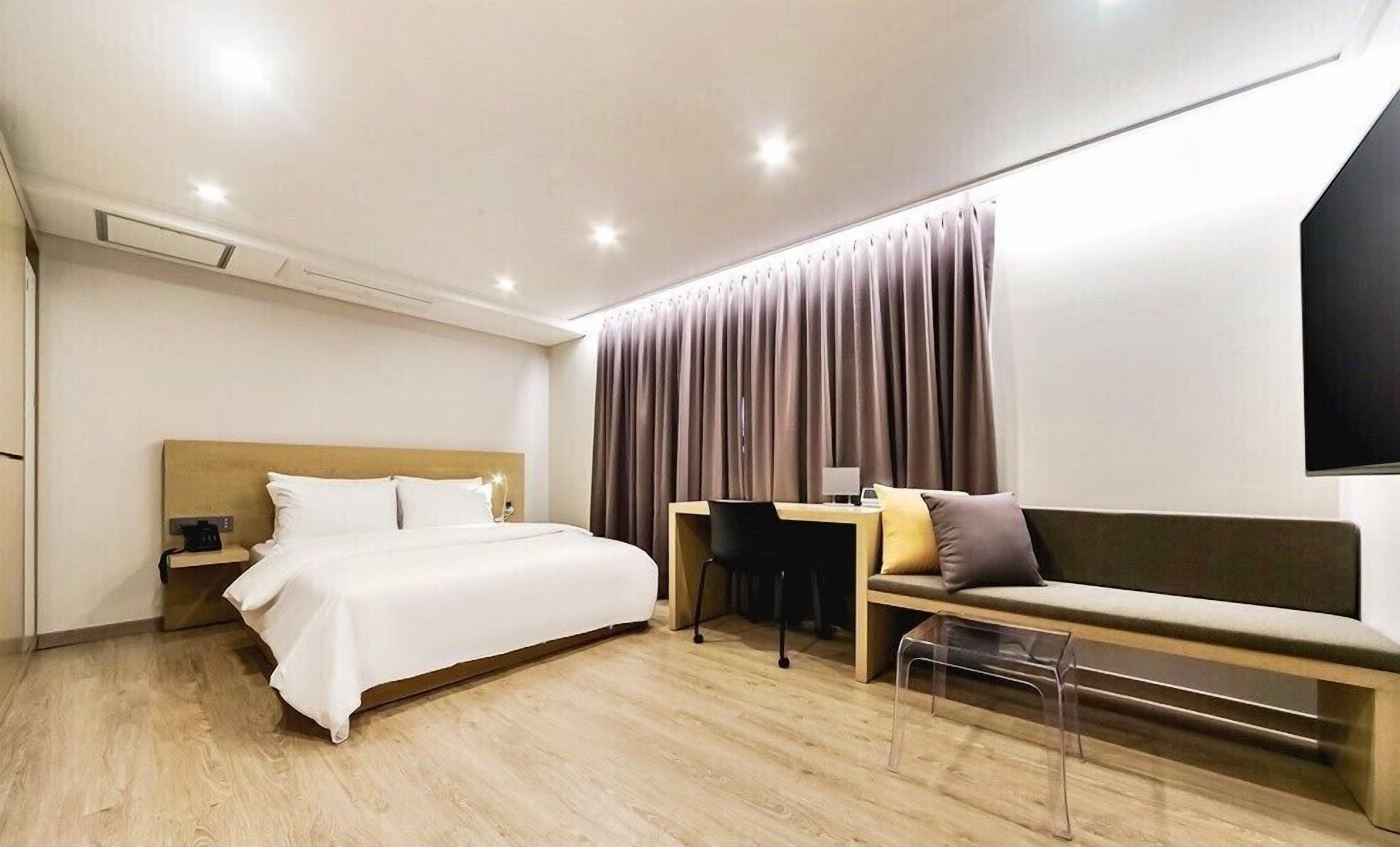 Literie de qualité supérieure, surmatelas, décoration personnalisée