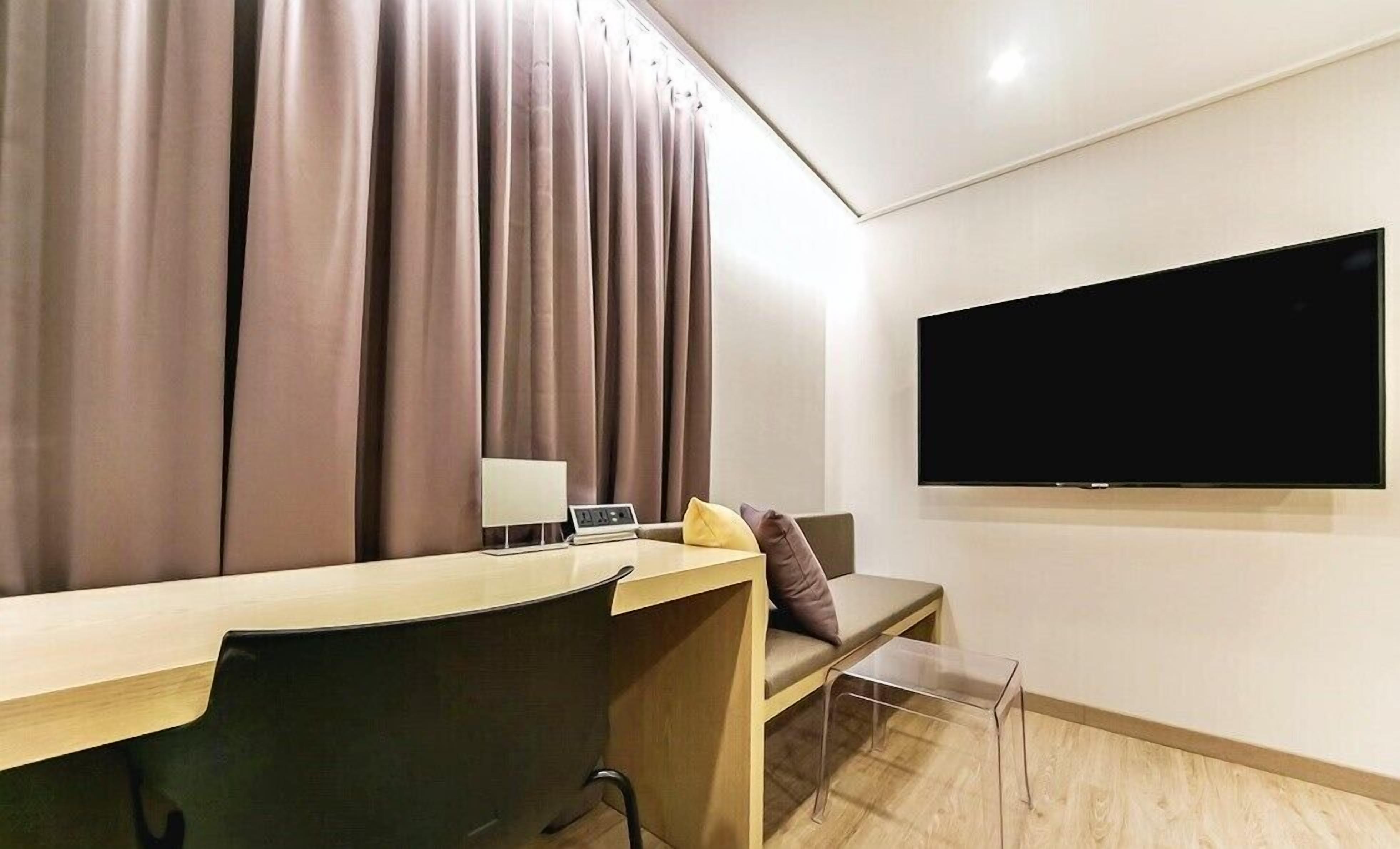 [sweet night spa pkg] deluxe (q&a book, lush bath bomb, 2mask sheet, late c/o+2hr) | 1 bedroom, premium bedding, pillow-top beds, individually decorated