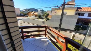 Apartamento Familia ( 5 pessoas ) | 1 quarto, escrivaninha, quartos à prova de som, Wi-Fi de cortesia