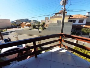 Apartamento  Familia ( 5 pessoas ) | Escritorio, sistema de insonorización, wifi gratis y ropa de cama