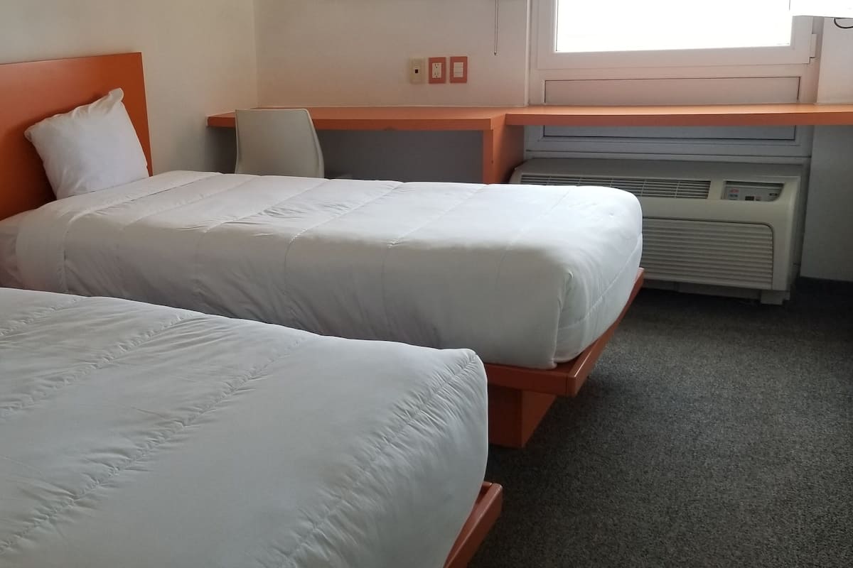 Executive Double Room | Blackout drapes, iron/ironing board (on request), WiFi (free)