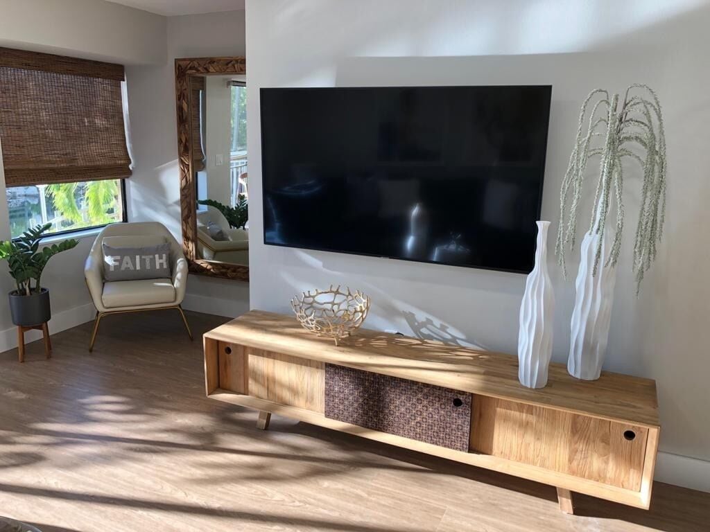 BRAND NEW! KEYS BEACH RETREAT! CAPTIVATING WATERVIEW VILLA! WIFI! FREE GOLF CART