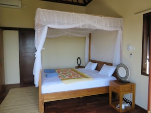 Free cots/infant beds, free WiFi, bed sheets - Jukung Dive Resort Bali (Karangasem)
