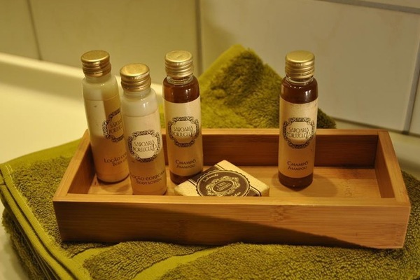 Bathroom amenities