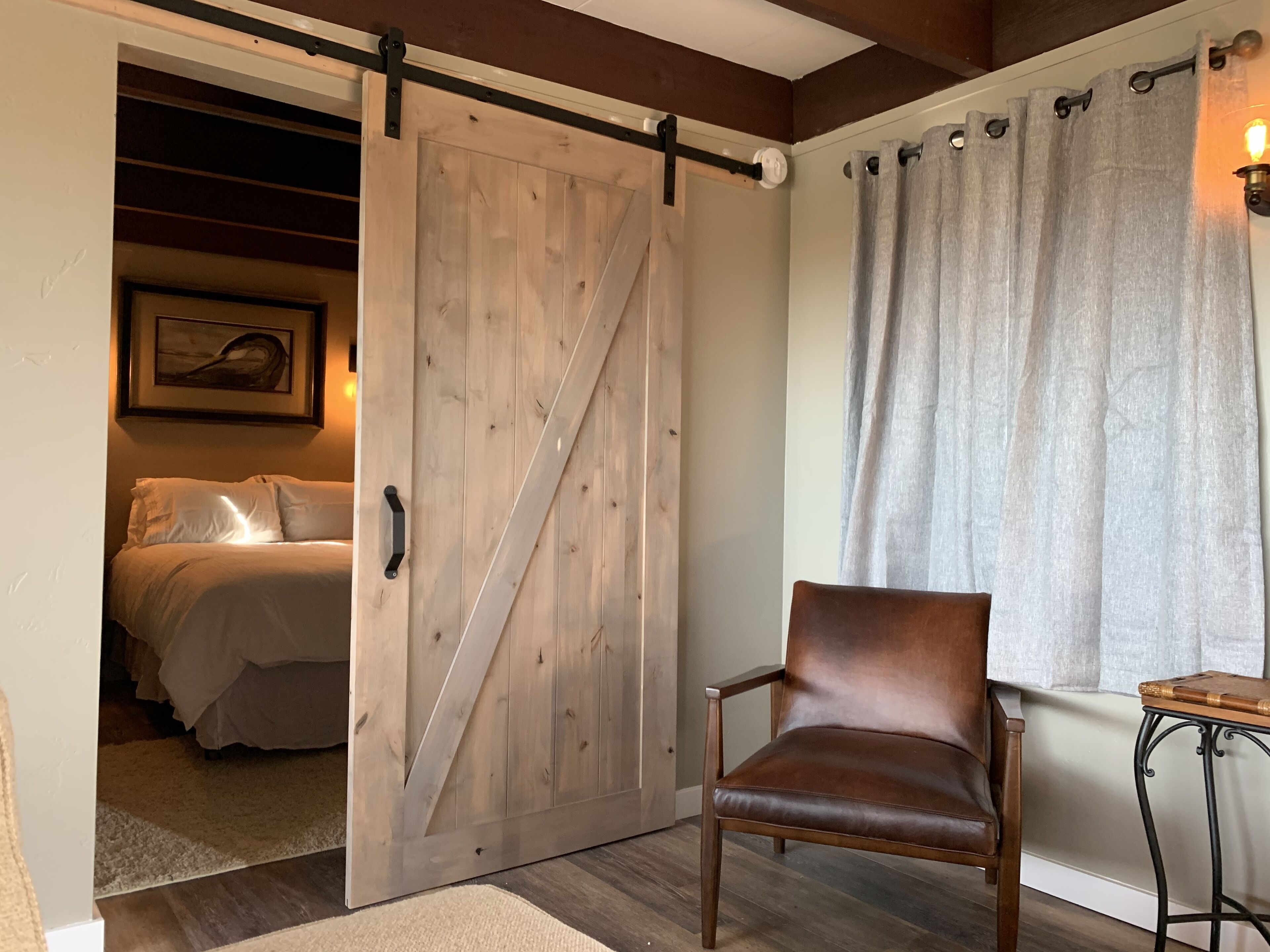 2 Schlafzimmer, Schreibtisch, Bügeleisen/Bügelbrett, kostenloses WLAN