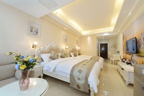 Quarto duplo luxo | Edredons de pluma, individualmente decorados, individualmente mobiliados