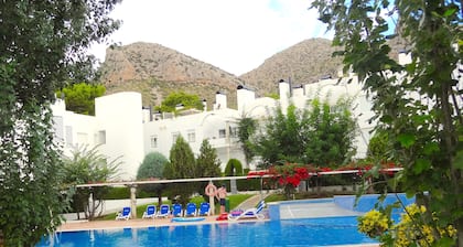 Apartamento moderno en el famoso complejo residencial Bellresguard