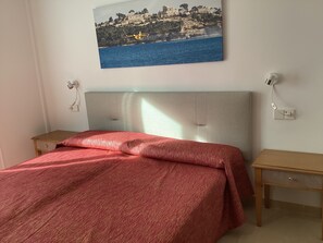 3 dormitorios, caja fuerte, tabla de planchar con plancha y wifi gratis