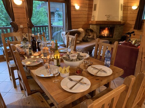 Magnifique chalet Morion avec vue panoramique sur la montagne à seulement 2 min des pistes