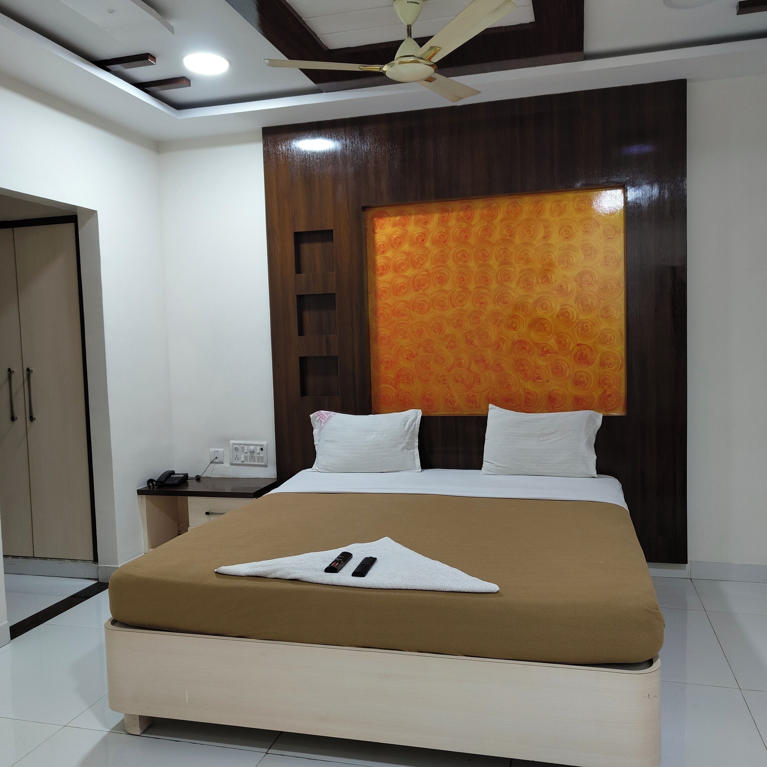 Quarto solteiro luxo | Individualmente decorados, individualmente mobiliados