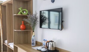 Family Room | Room amenity - Hung Vuong Hotel (Ha Long)