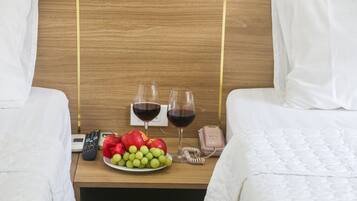 Family Room | Room amenity
