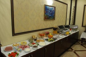 Free daily buffet breakfast - ASCAR hotel Baku (Baku)
