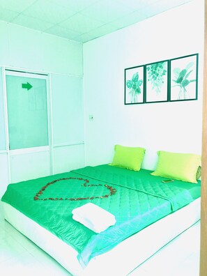 Desk, free WiFi - Moonlight Hotel (Ho Chi Minh City)
