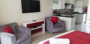 1 habitación, tabla de planchar con plancha, wifi y ropa de cama 