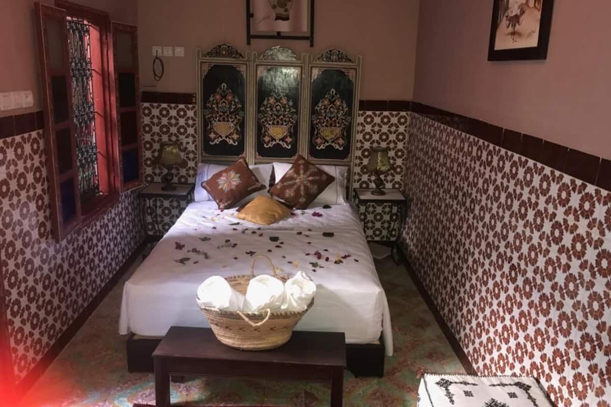 Family Triple Room | Pillowtop beds, free WiFi, bed sheets