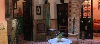 Riad Dar Pa Labzioui - Adults Only