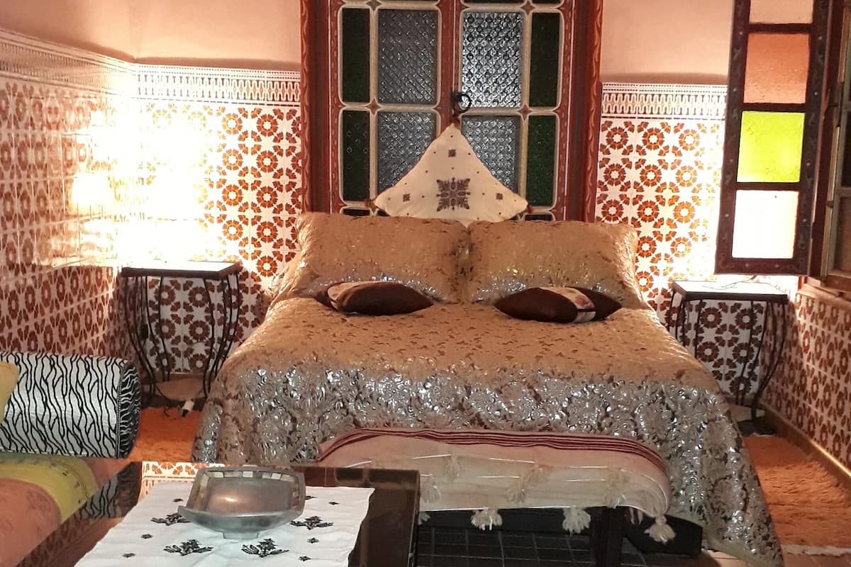 Double Room | Pillowtop beds, free WiFi, bed sheets