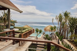 3 piscinas al aire libre