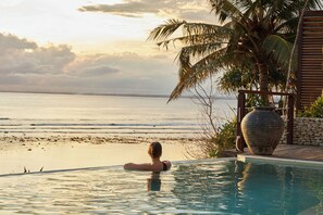 Exclusive-Villa, 3 Schlafzimmer, eigener Pool, Meerblick