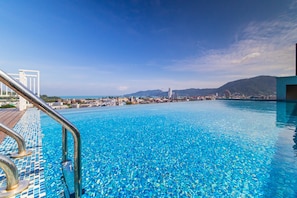 View from property - Kana Triple L Hotel (Patong)