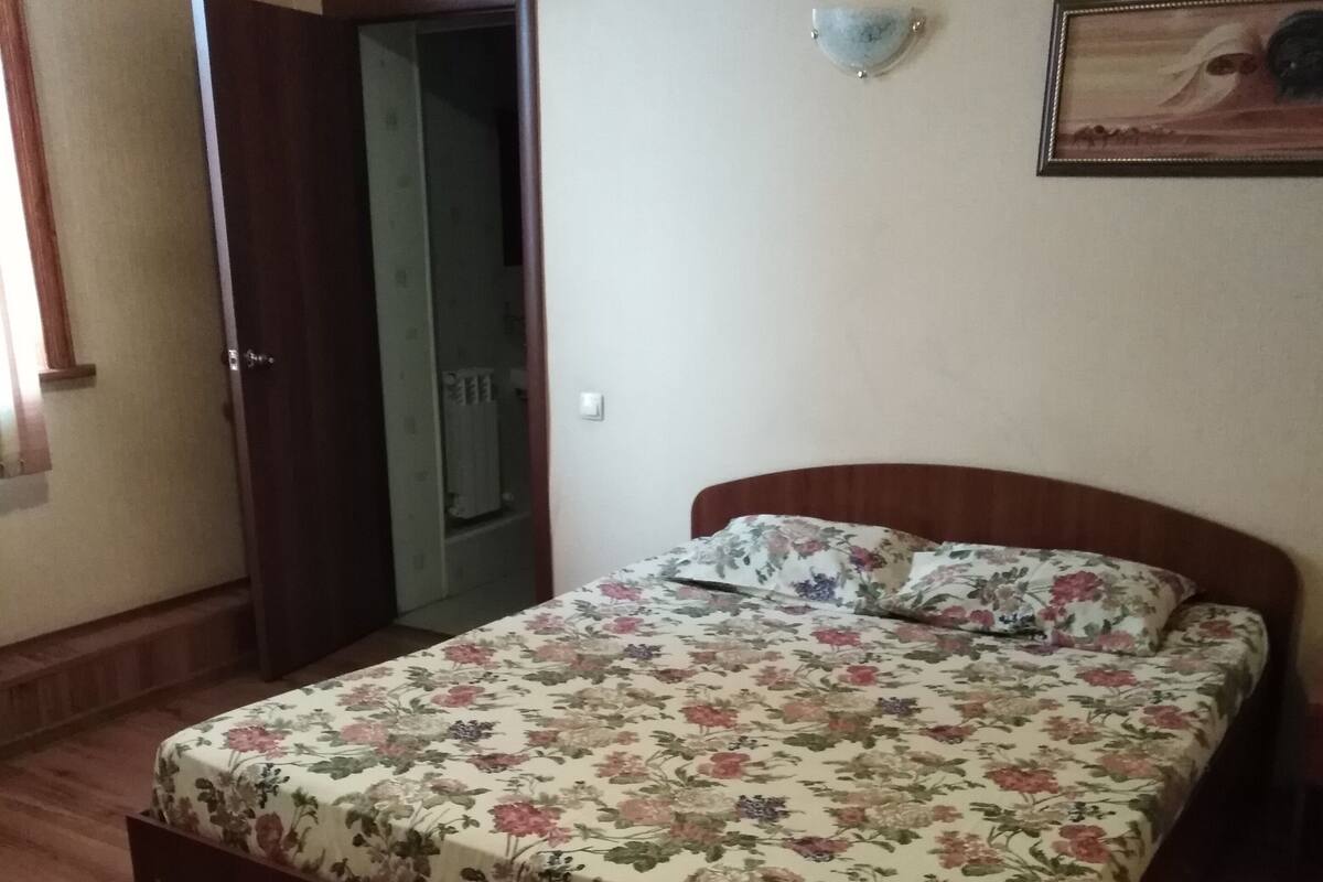 Habitación doble económica | Insonorización, tabla de planchar con plancha y wifi gratis