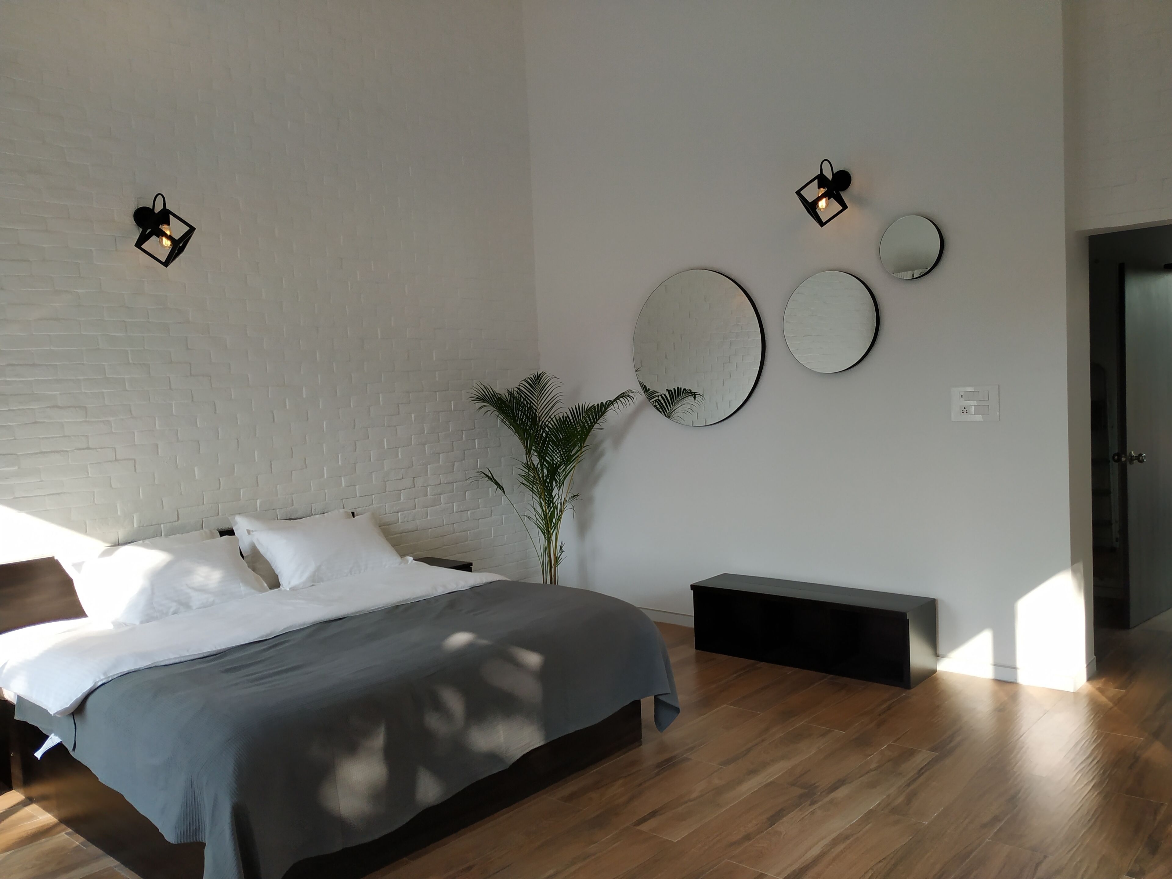 Modern 2BR Skylit Penthouse w/ open terrace