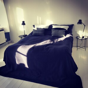 Double Room, Shared Bathroom | Individually decorated, individually furnished, iron/ironing board - Katrinelund Bed and Breakfast (Tikob)