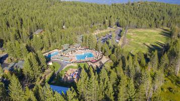 House, 6 Bedrooms | Exterior