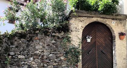 Detached house on Lake Orta