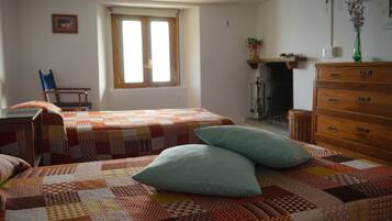 2 Schlafzimmer, Bügeleisen/Bügelbrett, kostenloses WLAN, Bettwäsche