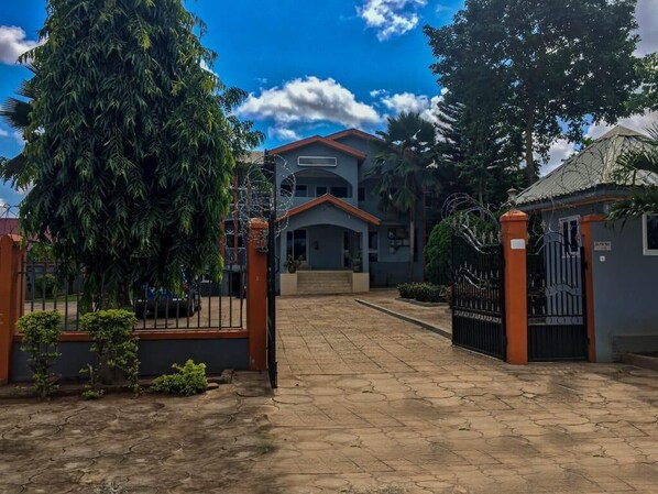 Exterior - Aseda business apartments (Kumasi)
