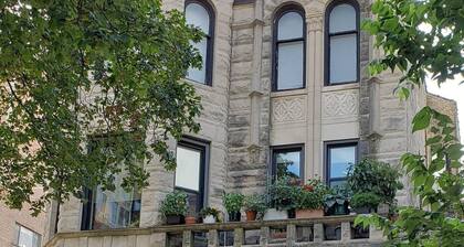 Stone Mansion Sleeps 10-20 Parking gratuit prĂšs du lac, de la ligne rouge et de Wrigley