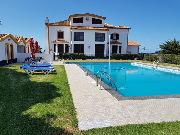 Outdoor pool, pool loungers