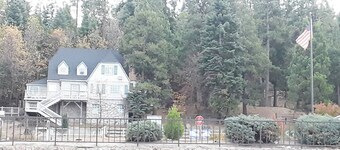 Heart of Lake Arrowhead