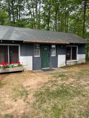 Exterior - LakeView 3, LakeFront Suite (Minocqua)