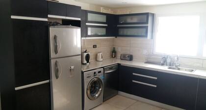 GROSSES HAUS MIT FRÜHSTÜCK UND INLANDSSERVICE