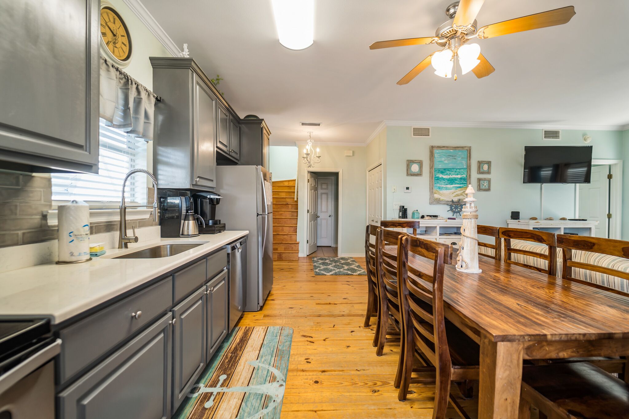 5 Bedroom Gulf-side , 3 bath, 2 story, large decks. Best views on the island