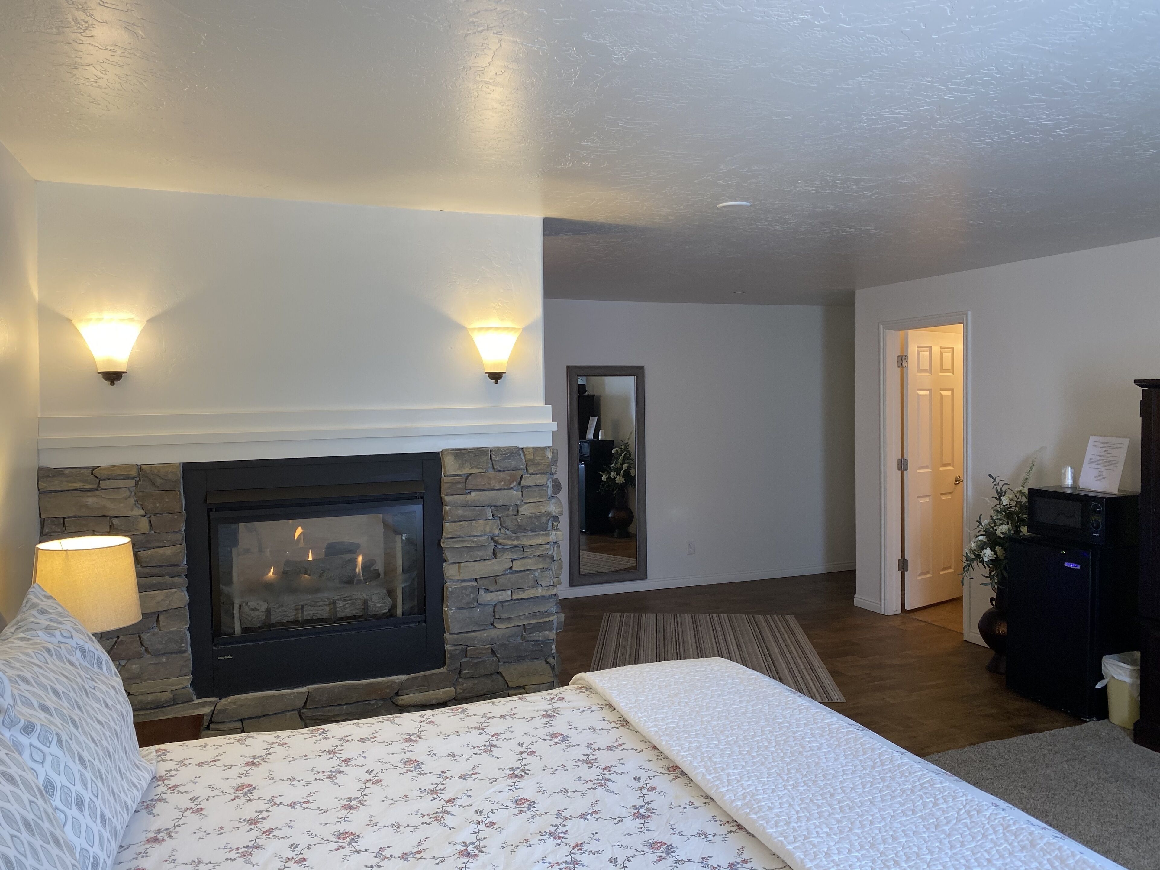 honeymoon studio suite, non smoking, garden view | memory-foam beds, blackout curtains, iron/ironing board, free wifi