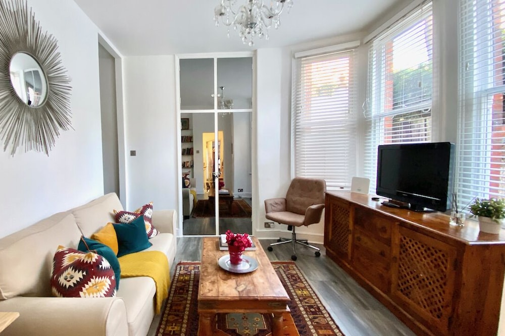 Cosy Nook in Leafy Hampstead NW3