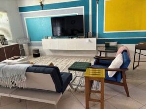 تلفزيون ذكي، كُتُب