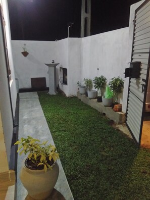 Front of property – evening/night - Queens Airport Residence (Negombo)