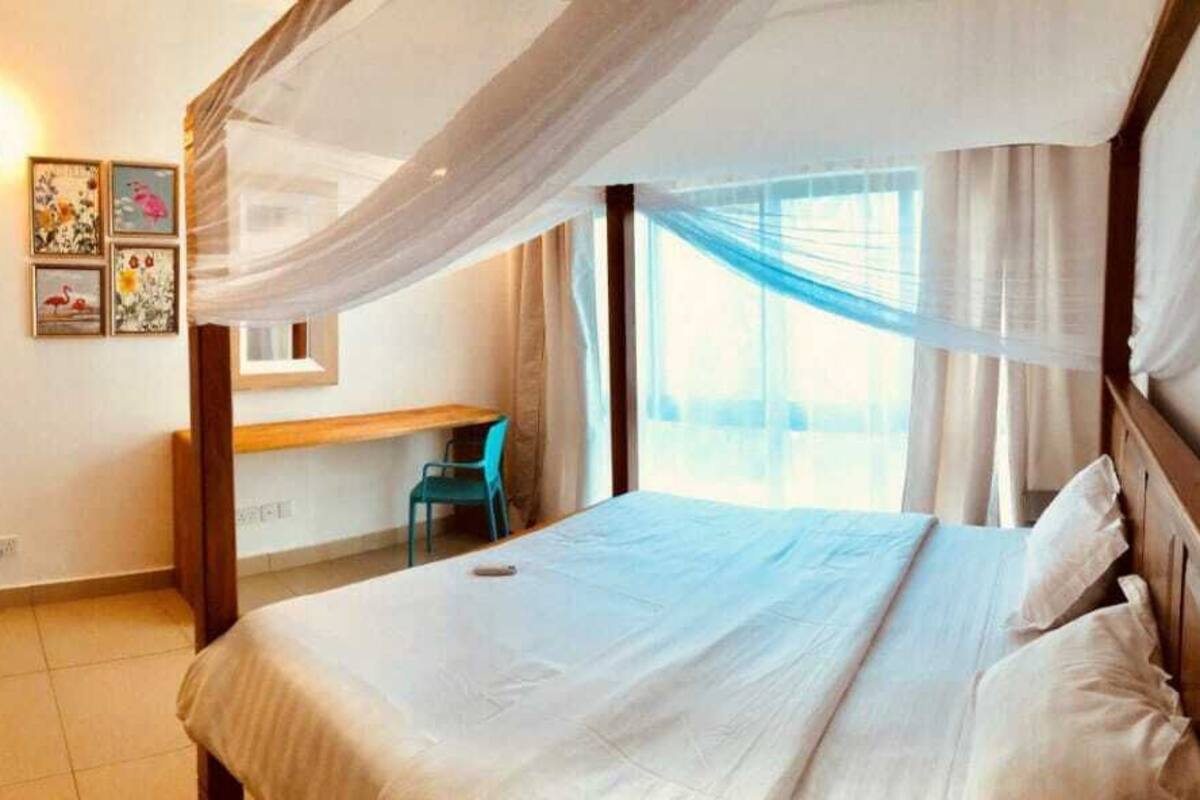 Desk, iron/ironing board (on request), WiFi (free), bed sheets