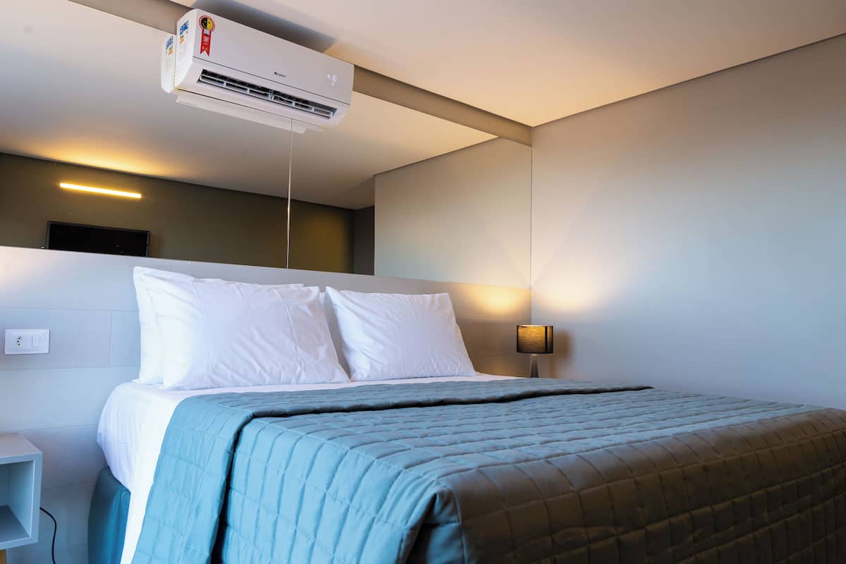 Twin Room | Minibar, in-room safe, laptop workspace, WiFi (free)