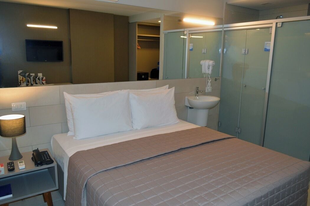 standard studio | minibar, in-room safe, laptop workspace, free wifi