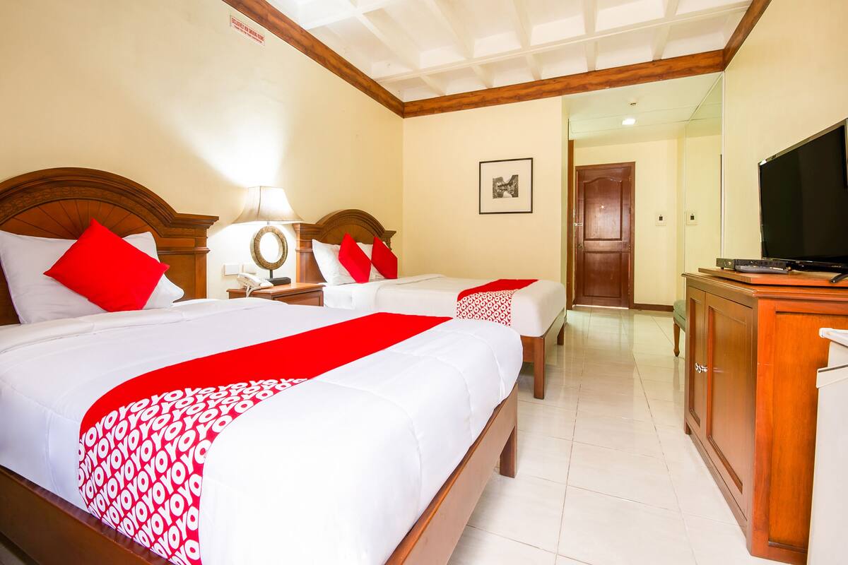 Free WiFi, bed sheets