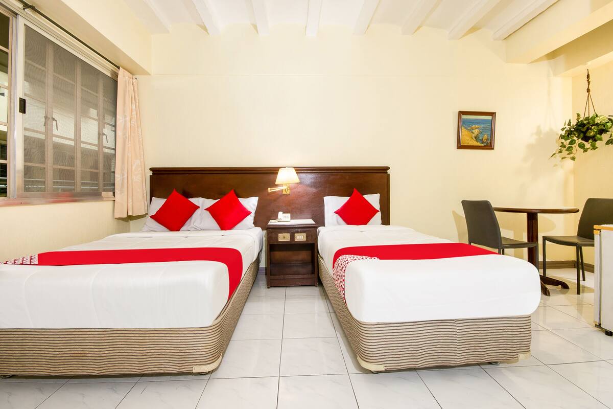 Free WiFi, bed sheets