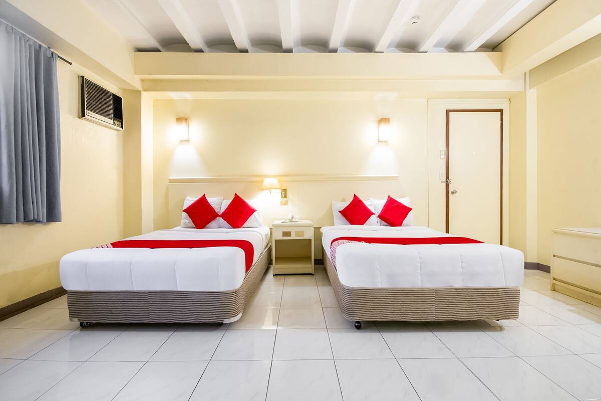 Free WiFi, bed sheets