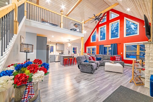 UUSI Rakennus, Riverfront, lähellä Bethelin keskustaa ja Sunday River